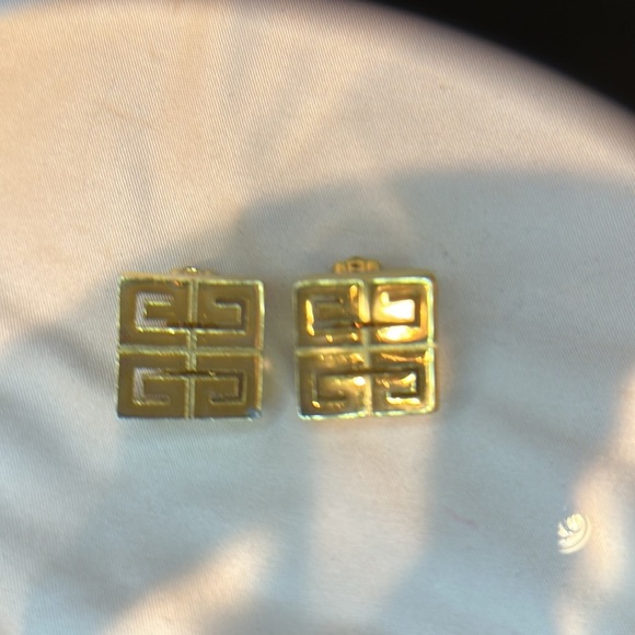 Givenchy Clip-On Earrings - Picture 5 of 7